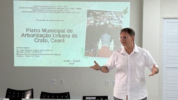 Prefeitura do Crato apresenta proposta de Plano de Arborização Urbana