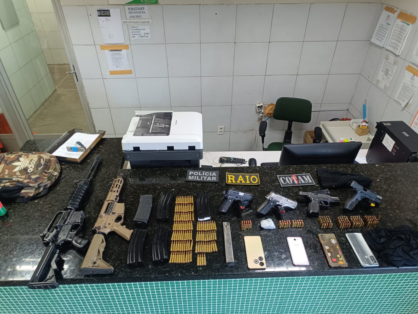 PM prende dois homens, apreende arsenal e granada após confronto em Fortaleza