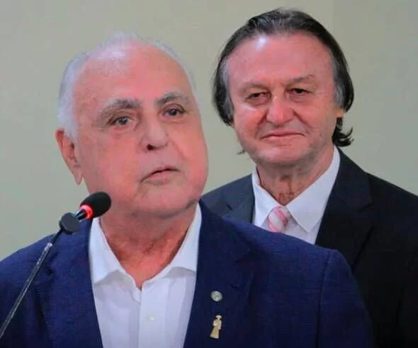Roberto Pessoa recebe Medalha Alfredo Almeida Machado em Quixeramobim