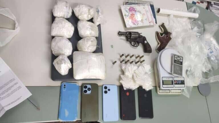 Polícia Civil cumpre mandados de prisão e apreende drogas no Cariri