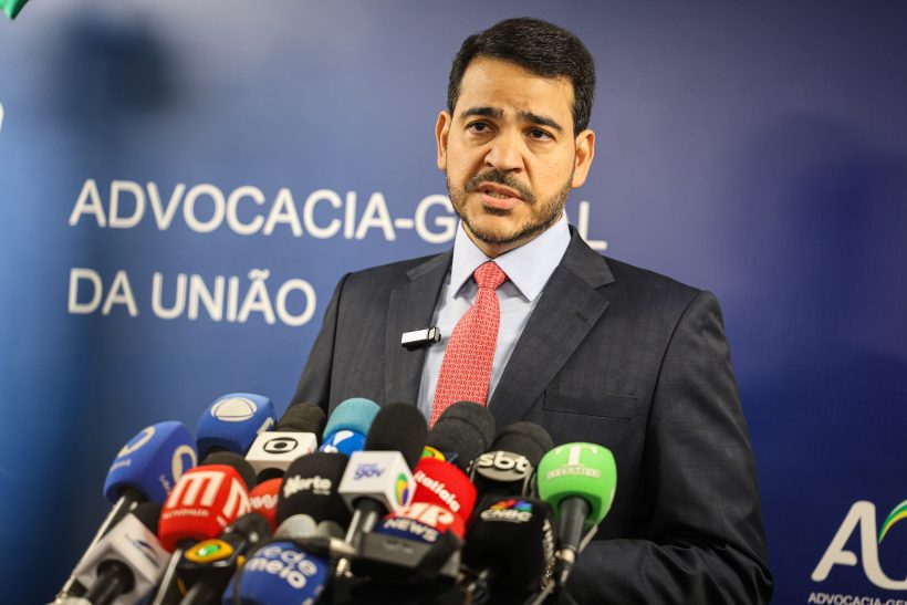 Brasília (DF), 01/07/2025 - o ministro da AGU, Jorge Messias, informou que a ação declaratória de constitucionalidade foi apresentada após solicitação feita pelo presidente Luiz Inácio Lula da Silva e com base em estudo técnico e jurídico solicitado ao órgão na semana passada.
Foto: José Cruz/Agência Brasil