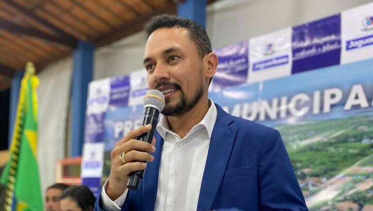 Prefeito de Jaguaribara recebe nova ameaça de morte por carta anônima