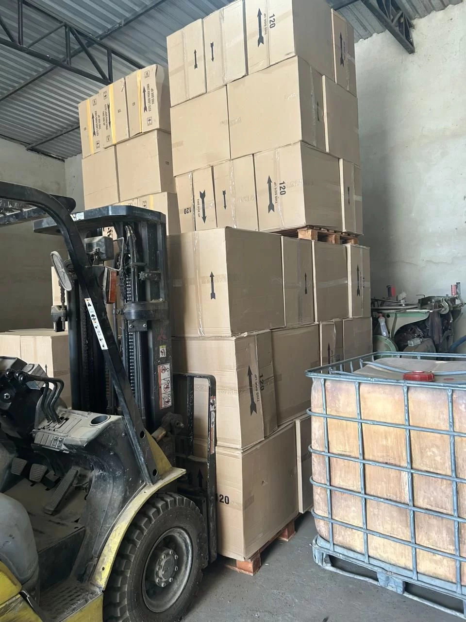 PCCE desarticula fábrica clandestina de cigarros e prende 10 estrangeiros em Tianguá