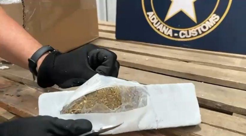 Receita Federal apreende uma tonelada de skunk em transportadora de Fortaleza