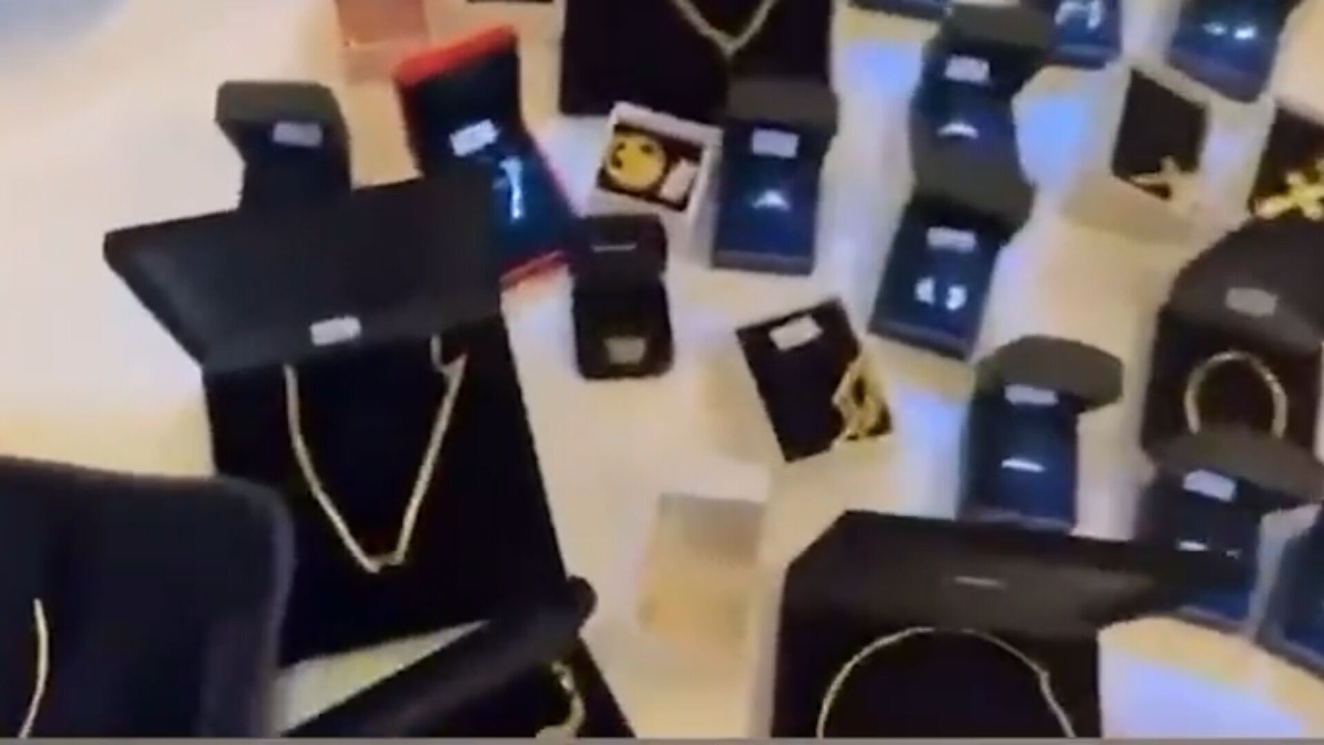 Operação da PF investiga orçamento secreto com foco  em ex-assessora de Lira