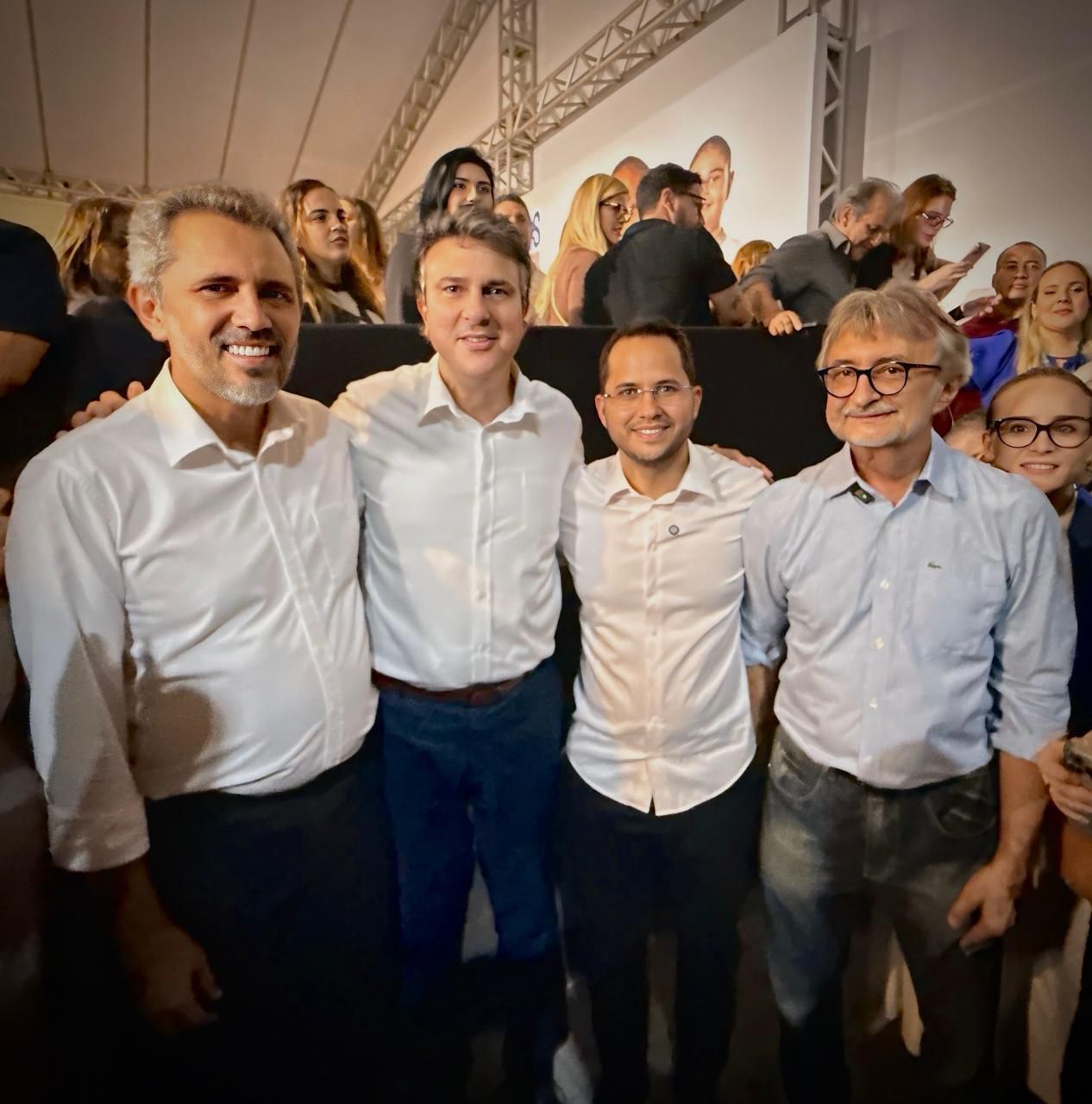 Eusébio ganha nova praça pública e escola de tempo integral