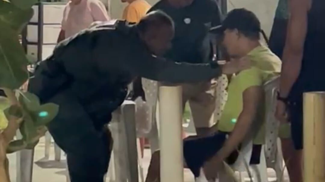 Policial Militar salva vítima de engasgamento em bar de Russas