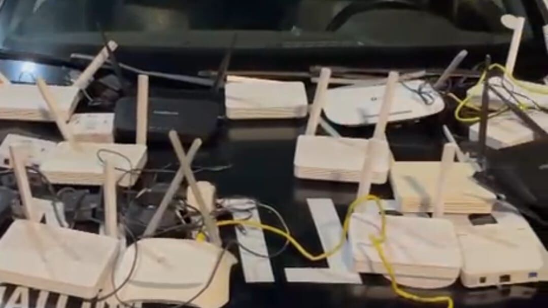 Adolescente é apreendido suspeito de extorsão e tentativa de controle de internet