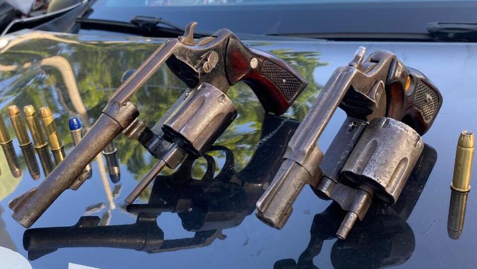 Polícia Militar prende dupla e evita ataque contra membros de facção criminosa rival