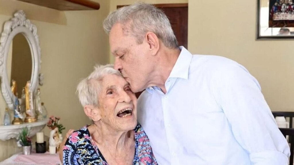 Mãe do ex-prefeito de Fortaleza morre aos 96 anos