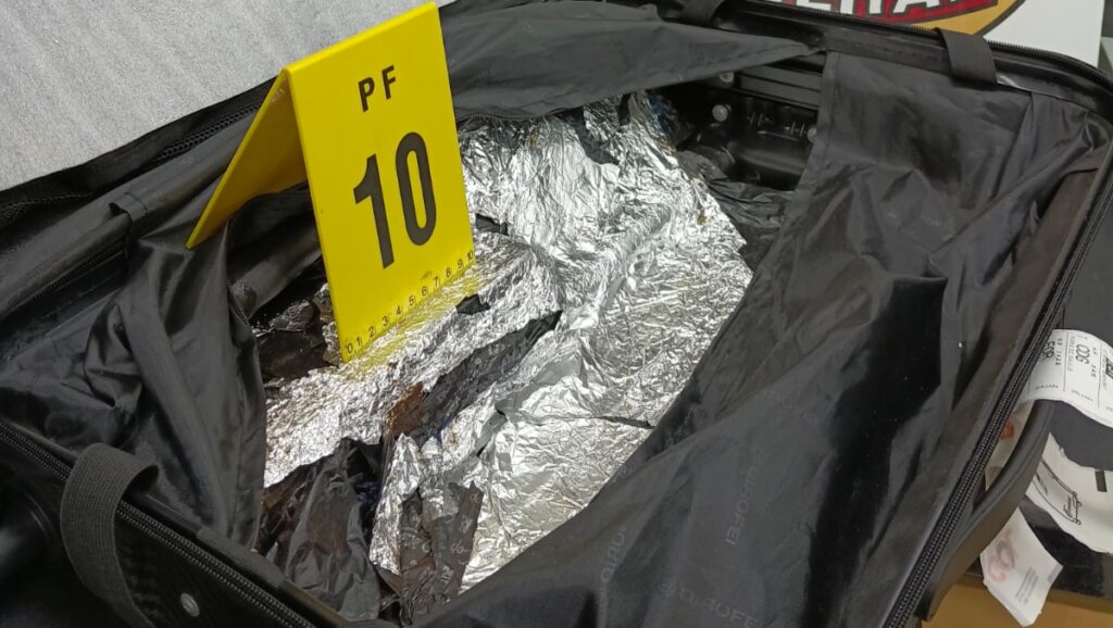 PF apreende cocaína em mala de passageira no Aeroporto de Fortaleza