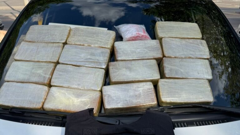 Casal é preso com cerca de 15 quilos de crack em Juazeiro do Norte