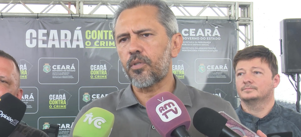 Elmano responde Ivo e afirma que aliança com Oscar e Moses Rodrigues tem aval de Cid