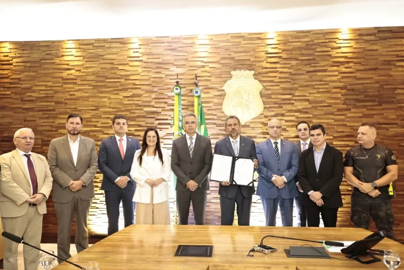 Governador Elmano anuncia construção de 04 unidades prisionais, com total de 05 mil vagas