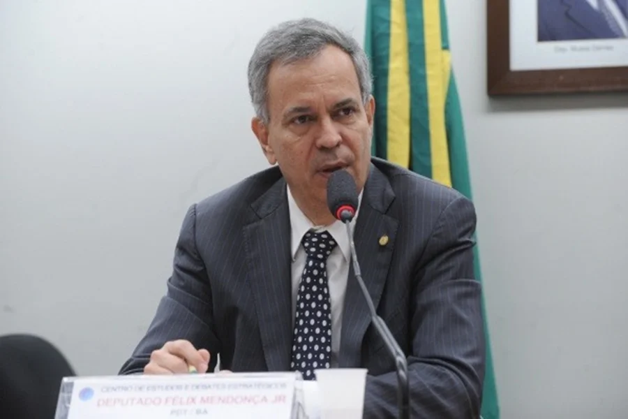 PF deflagra nova fase da Operação Overclean e deputado baiano é alvo