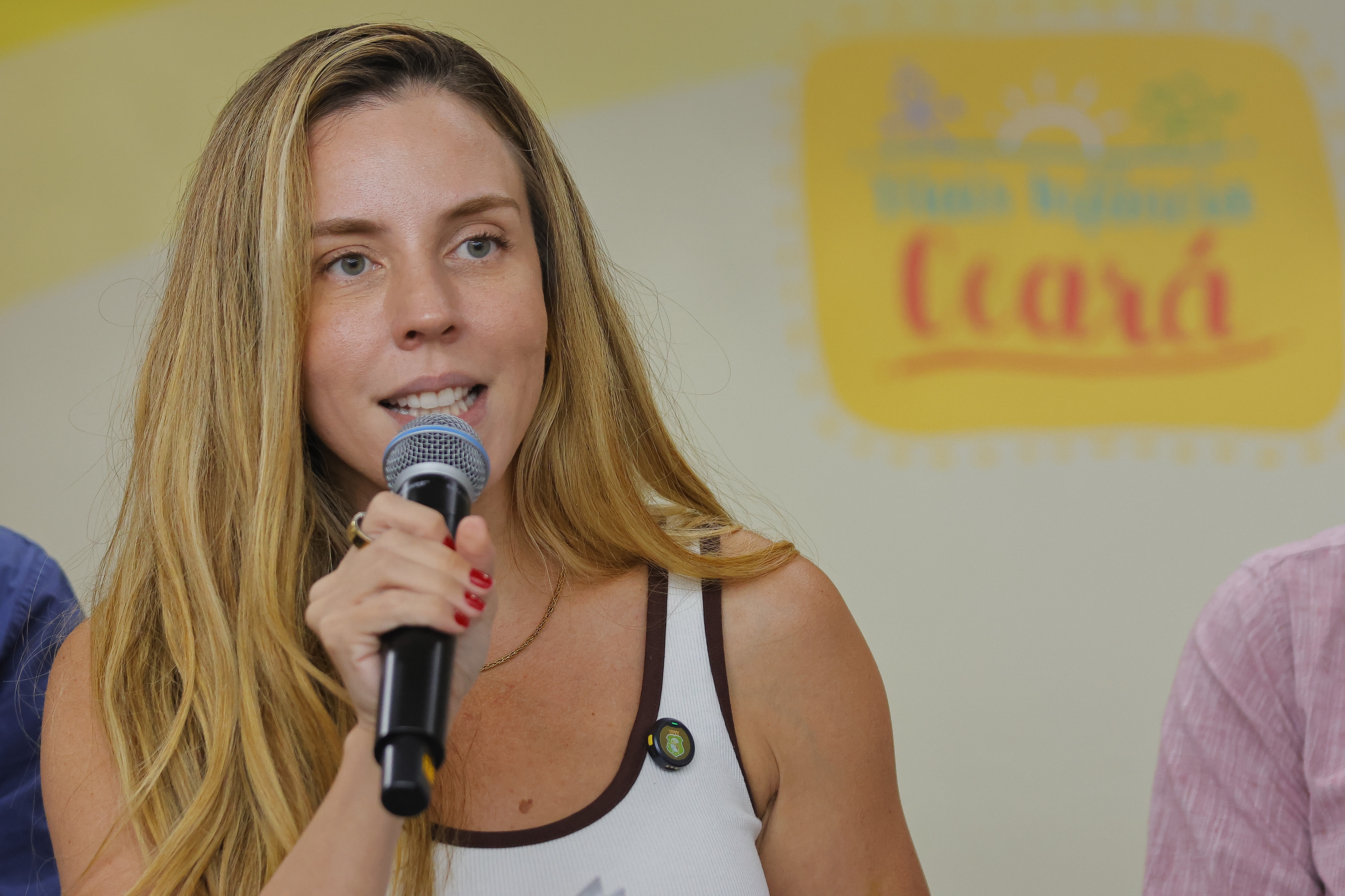 Jade Romero entrega 21 novas brinquedocreches para 17 municípios cearenses
