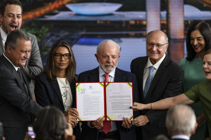 Brasília (DF), 08/01/2026 - O presidente Luiz Inácio Lula da Silva participa da cerimônia relativa aos atos antidemocráticos de 8 de janeiro e assina veto integral ao PL da Dosimetria. (Foto: Marcelo Camargo/Agência Brasil)
