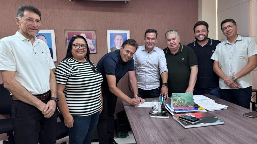Prefeitura de Maracanaú garante reajuste do piso nacional do magistério em 5,4%