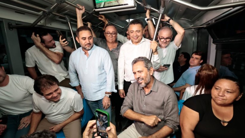Governador Elmano inaugura Ramal VLT Aeroporto em Fortaleza