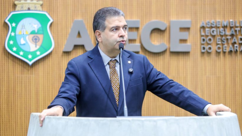 Deputado Felipe Mota propõe CPI para investigar possíveis ligações do caso Epstein no Ceará