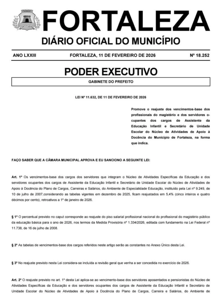 Prefeito Evandro sanciona reajuste de 5,4% no piso dos professores da rede pública de Fortaleza