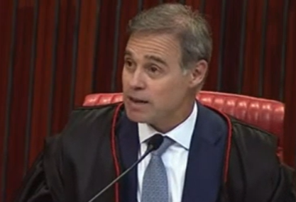 Ministro do TSE adia possível cassação de quatro deputados estaduais do PL do Ceará