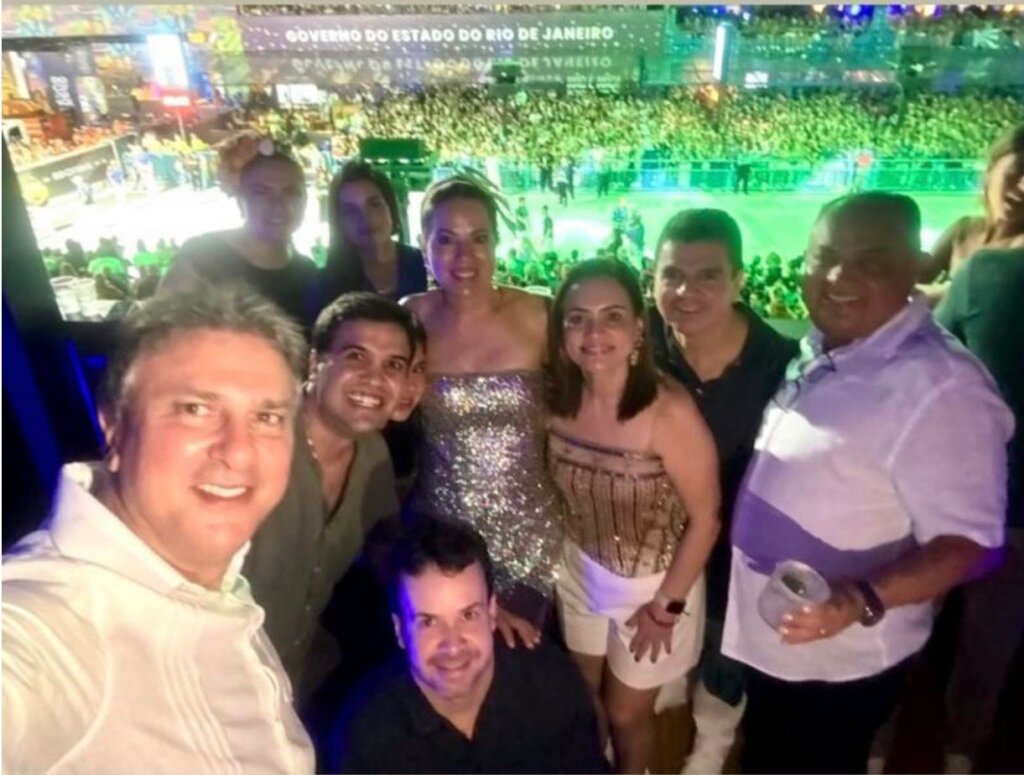 Chagas e Guilherme são convidados de Lula e Camilo na Sapucaí