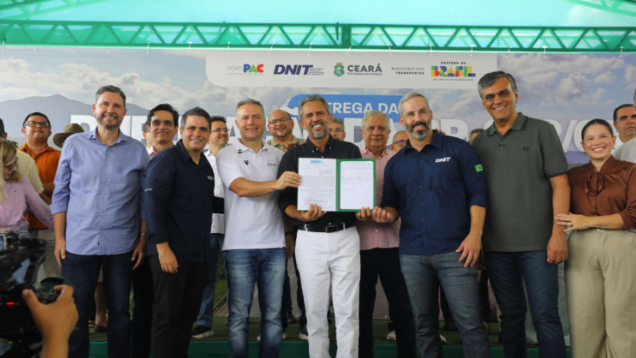 União e Governo do Ceará inauguram duplicação da BR-222 e vistoriam obras da BR-116