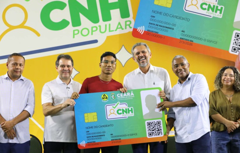 Governador Elmano entrega 5 mil cartões a beneficiários da CNH Popular em Fortaleza