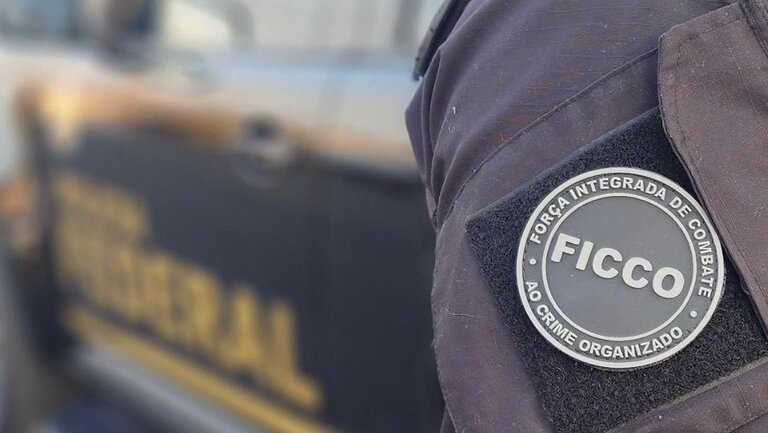 Operação mira vereadores e apura elo entre facção e campanhas eleitorais no Ceará