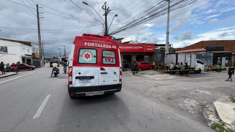 Mulher é morta e criança fica ferida após ataque a faca no bairro Messejana