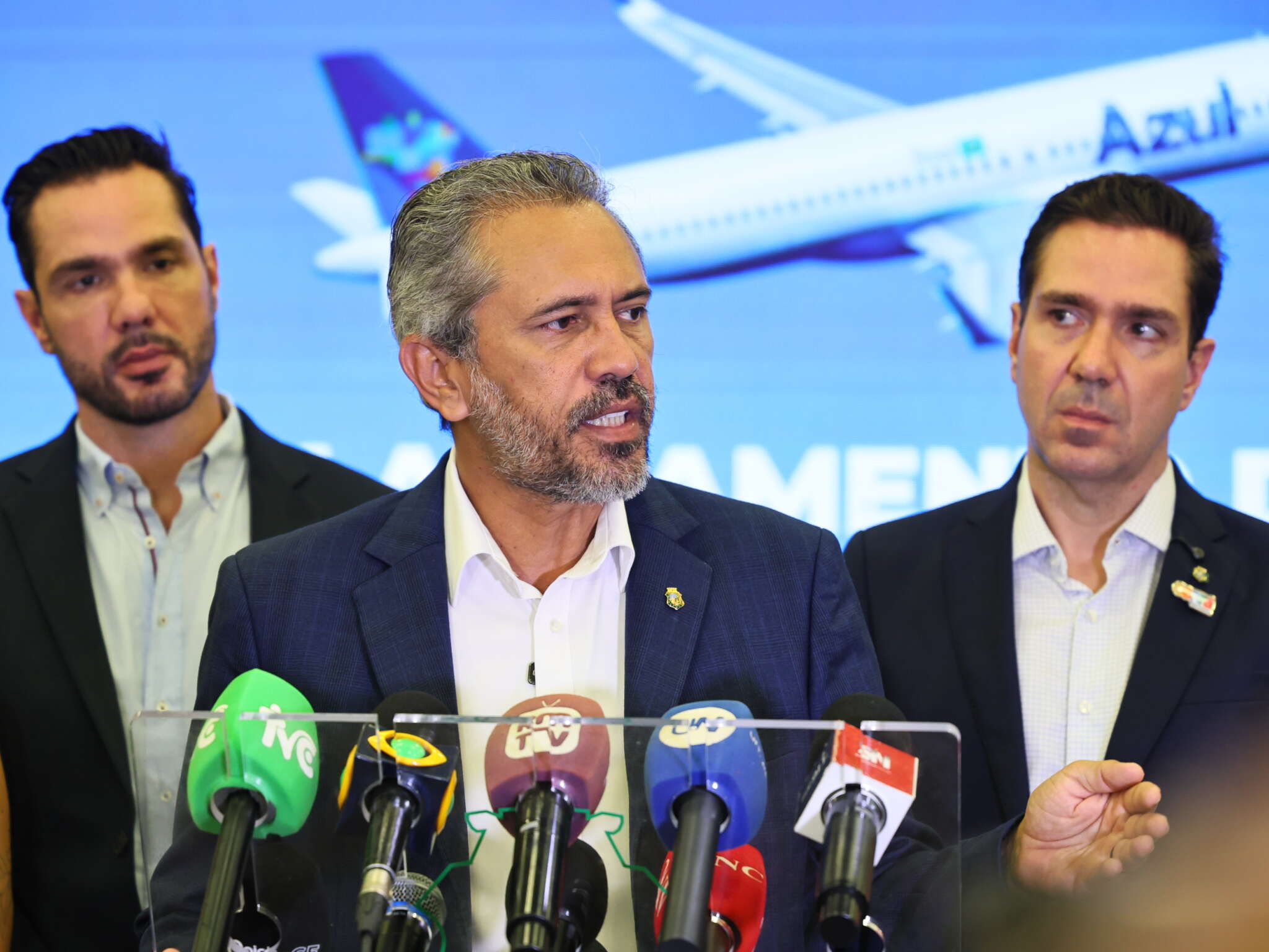 Elmano atribui liderança de Ciro em pesquisa a “recall” e destaca que campanha não começou