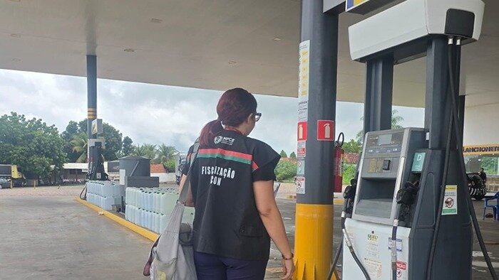 MP fiscaliza postos no Cariri após denúncias de gasolina acima de R$ 9