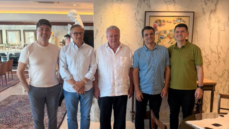 Giovanni Sampaio e Gardel Rolim se filiam ao Republicanos