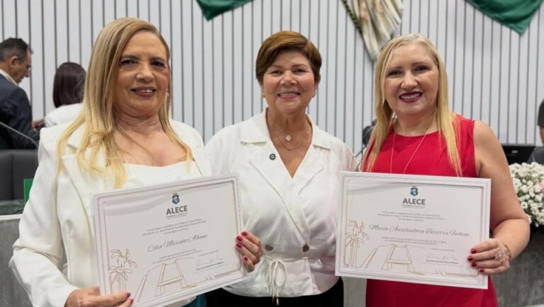 Deputada Jô Farias homenageia lideranças femininas em sessão solene na Alece
