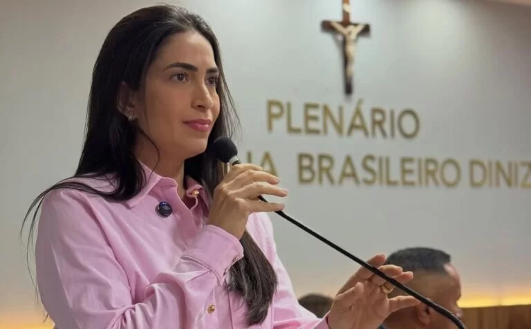 Laís Nunes permanece no PT após investidas de Cid para levá-la ao PSB