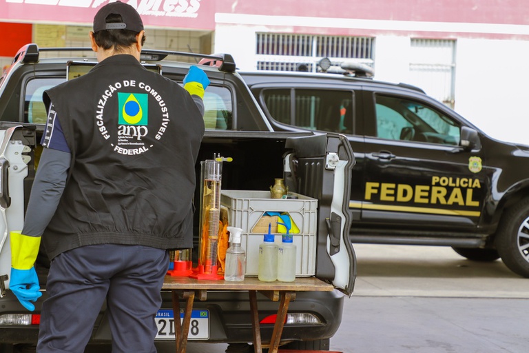 PF investiga aumento abusivo nos preços de combustíveis no Ceará e outros 10 estados