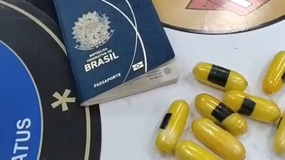 Três pessoas são presas no Aeroporto de Fortaleza tentando levar drogas para a Europa