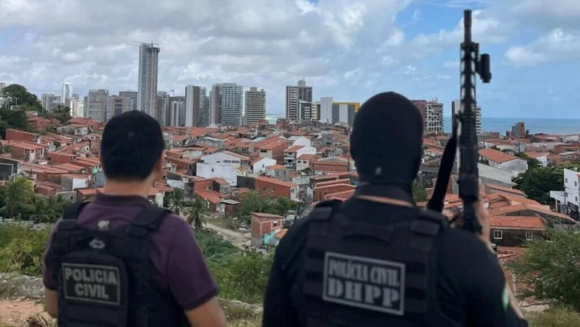 Chefe do CV é preso após ordenar fechamento de comércios em comunidade no Vicente Pinzón