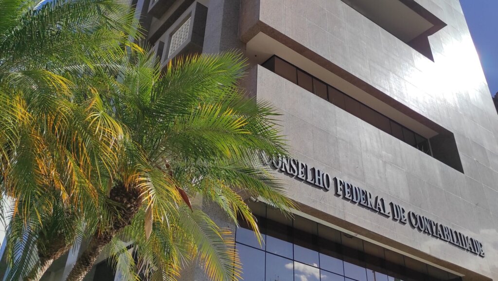 Posse da nova diretoria do Conselho Federal de Contabilidade reúne autoridades em Brasília