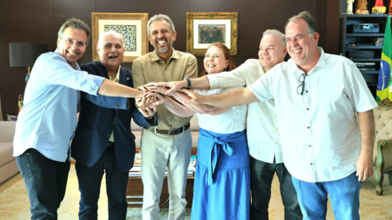 Grupo liderado pelo prefeito Roberto Pessoa deixa o União Brasil rumo ao PSD