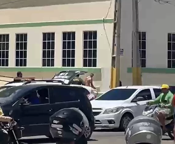 PM prende suspeito de pichação com referência a facção em Jaguaruana