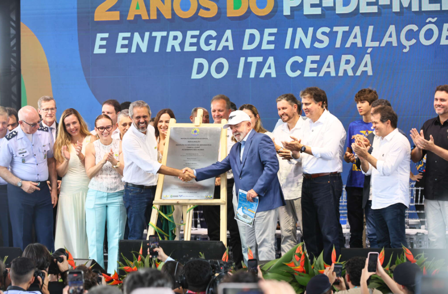 Presidente Lula entrega a primeira etapa do Instituto Tecnológico de Aeronáutica no Ceará