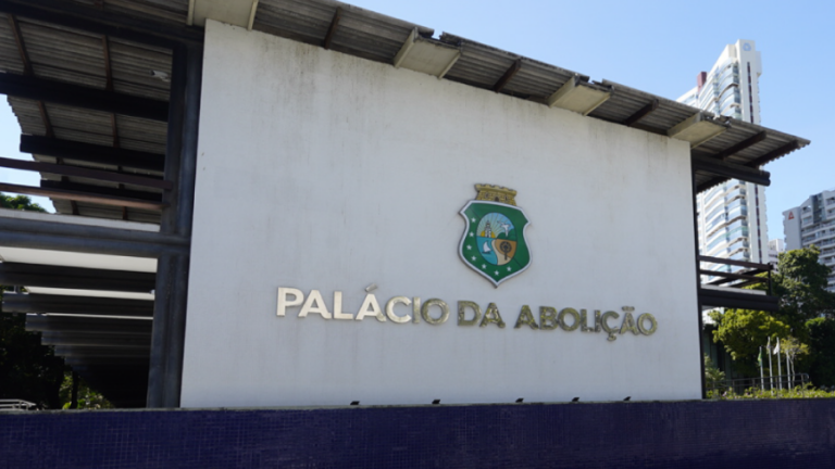 Governo do Ceará oficializa novos secretários após desincompatibilização