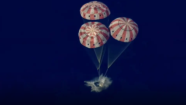 Astronautas da Artemis 2 retornam à Terra após missão lunar de 10 dias