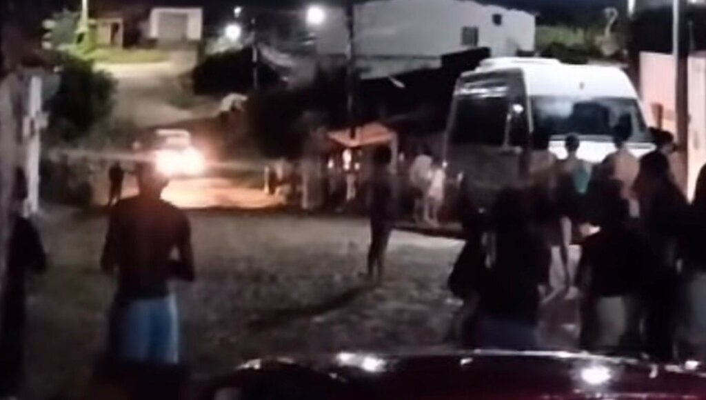 Suspeito de tentar matar namorada é executado a tiros em Itatira