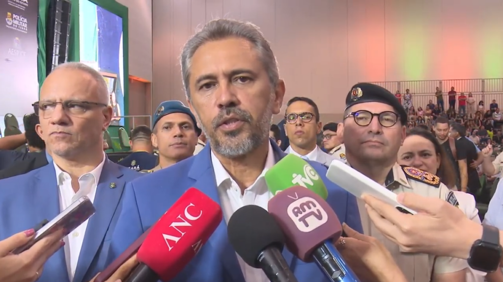 Governador Elmano declara tranquilidade com números de pesquisa eleitoral: “não muda nada”