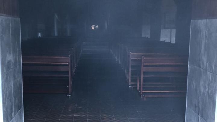 Igreja é atingida por incêndio na localidade de Ubaúna, em Coreaú