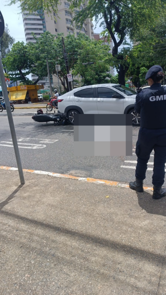 Passageira de moto por app morre após cair e ser atropelada na avenida 13 de maio, em Fortaleza