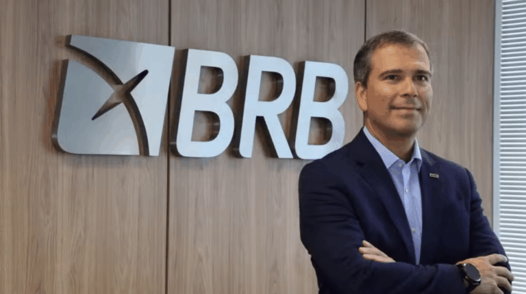 PF prende ex-presidente do BRB citado no caso do Banco Master